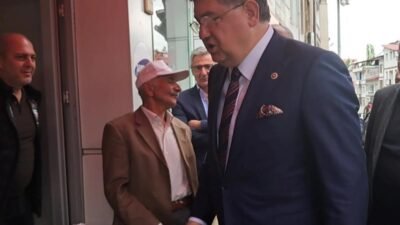 CHP Kocaeli Milletvekili ve TBMM İdari Amiri Harun Özgür Yıldızlı,