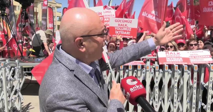 CHP Şanlıurfa Milletvekili Mahmut Tanal, "CHP'deyken yolsuzlukla suçladıkları Afyonkarahisar Belediyesi,