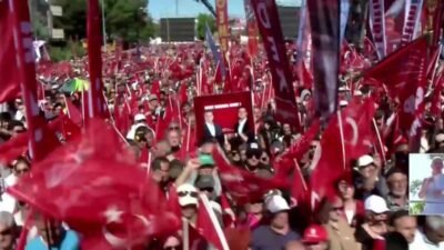 CHP'nin, Balıkesir'de düzenlediği "Millet İradesine Sahip Çıkıyor" miting için mesaj