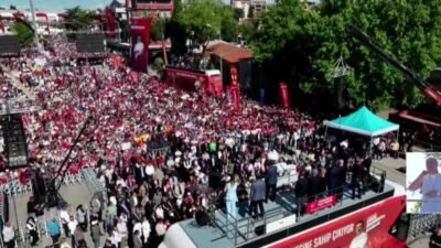 CHP Genel Başkanı Özgür Özel, partisinin Balıkesir’de düzenlenen “Millet İradesine