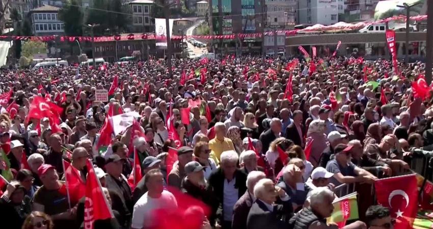CHP Genel Başkanı Özgür Özel, Adalet Bakanı Akın Gürlek ile