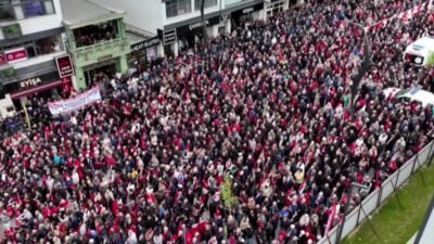 CHP Genel Başkanı Özgür Özel, "100 yıl önce nasıl yola