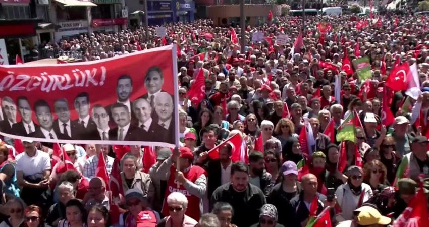 CHP Genel Başkanı Özgür Özel, çayın kilogram fiyatının 40 lira