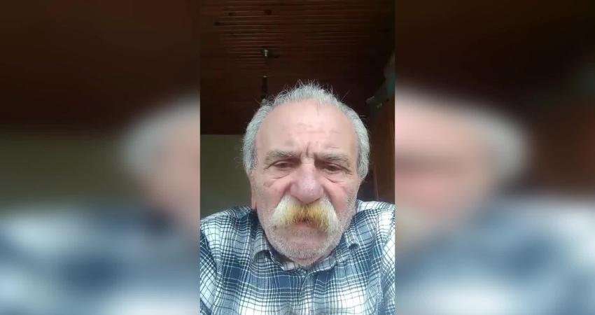 Kişisel sosyal medya hesabında arkadaşlarıyla kurduğu mütevazı çilingir sofrasını paylaşan