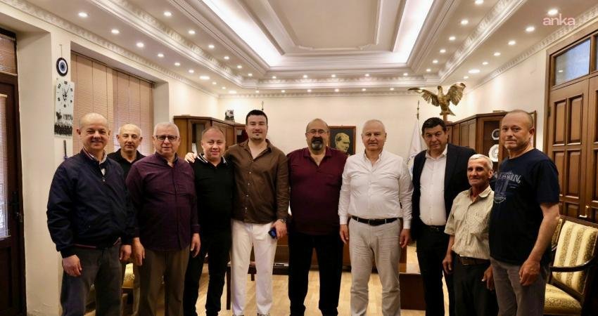 Çine Belediye Başkanı Mehmet Kıvrak, Kurban Bayramı dolayısıyla düzenlenen geleneksel
