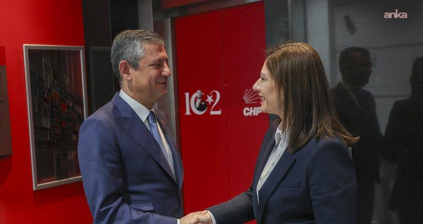 CTP Genel Başkanı İncirli, Özgür Özel’i arayarak dayanışma mesajlarını iletti KKTC Cumhuriyetçi Türk Partisi Genel Başkanı Sıla Usar İncirli, istinafın