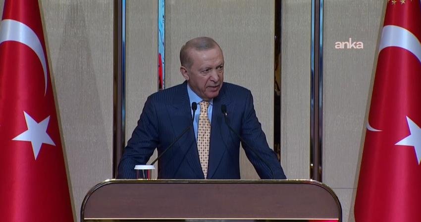 Cumhurbaşkanı Recep Tayyip Erdoğan, İran Cumhurbaşkanı Mesud Pezeşkiyan ile telefonda
