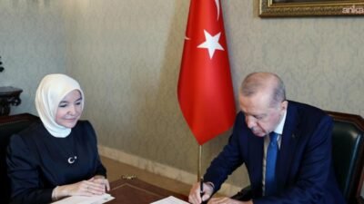 Cumhurbaşkanı Recep Tayyip Erdoğan, Darülaceze'ye kurban bağışında bulundu. 