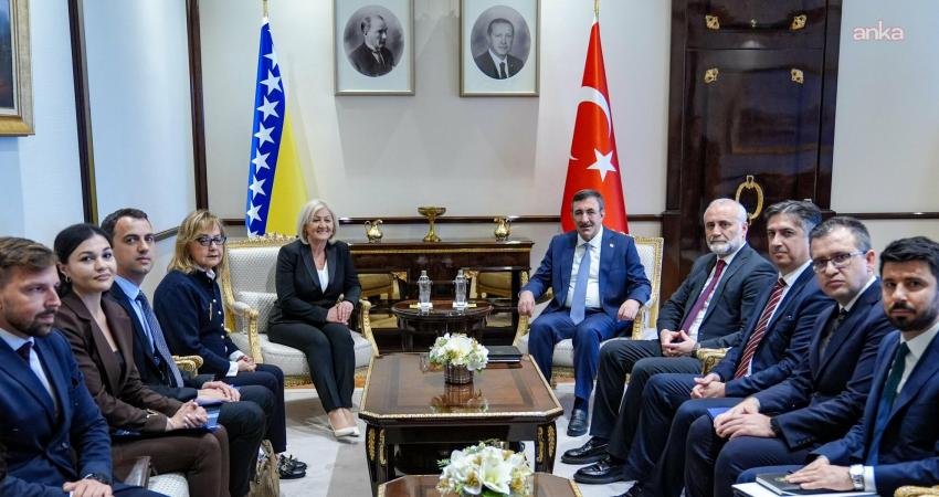 Cumhurbaşkanı Yardımcısı Cevdet Yılmaz, Bosna Hersek Başbakanı Boryana Krişto ile