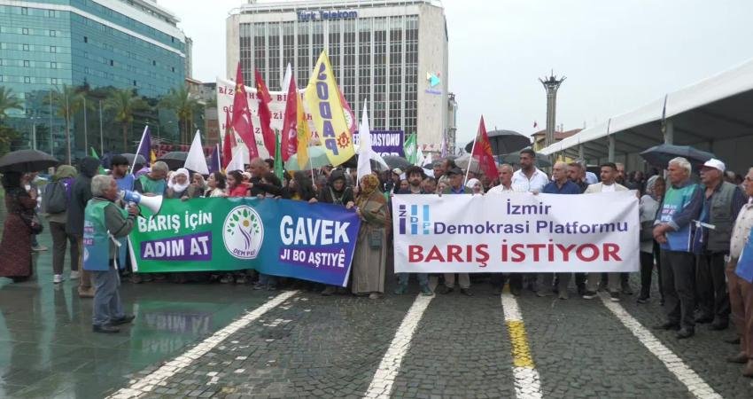 DEM Parti’nin “Barış İçin Adım At” temasıyla 81 ilde düzenlediği