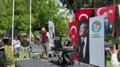 Mezitli Belediye Başkanı Ahmet Serkan Tuncer; Deniz Gezmiş, Yusuf Aslan
