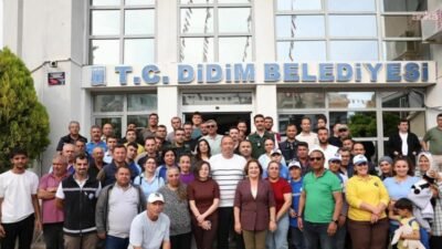 Didim Belediye Başkanı Hatice Gençay, belediye personeliyle tek tek bayramlaşarak
