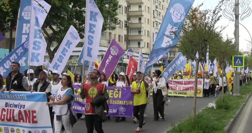 Diyarbakır’da 1 Mayıs Emek ve Dayanışma Günü, İstasyon Meydanı’nda binlerce