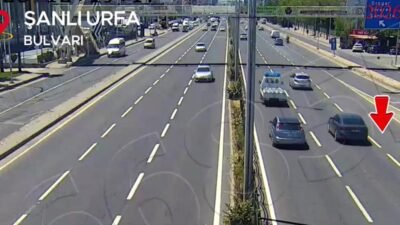 Diyarbakır’da Kent Güvenlik Yönetim Sisteme ile kamera görüntülerinde trafikte makas