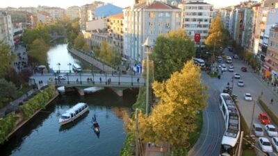 Eskişehir Büyükşehir Belediyesi (EBB), şehrin kültürünü, mimarisini ve tarihi dokusunu