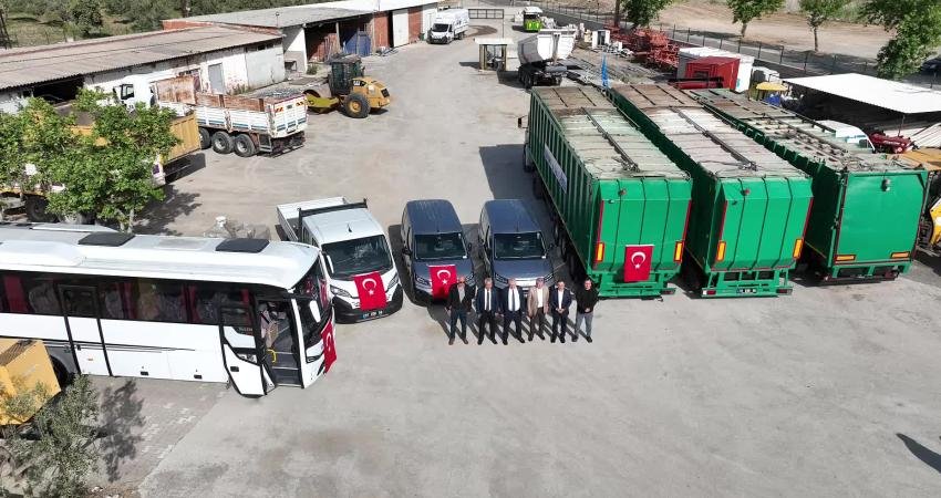 Edremit Belediyesi, hizmet kapasitesini artırmak amacıyla araç filosuna üç adet