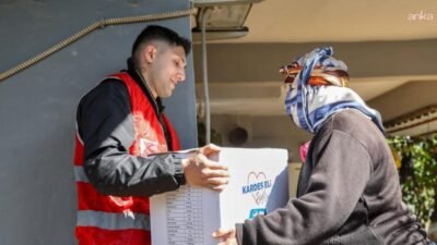 Efeler Belediyesi'nin evde bakımdan giyim desteğine, gıda yardımından eşya teminine