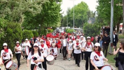 2. Efeler Gençlik Şenliği, Pınarbaşı Mesire Alanı’nda yüzlerce vatandaşın katılımıyla