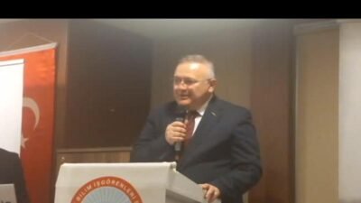 Eğitim İş Samsun Şubesi’nin "İlkadım Onur Ödülü", gazeteci Özlem Gürses’e