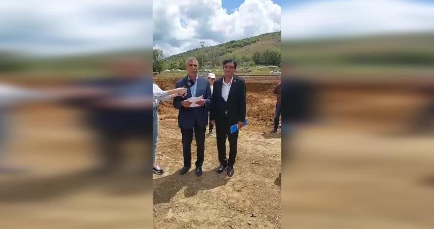 Elazığ Gezin’de vatandaşlar Cengiz Holding’in maden sevkiyatının durdurulması için eylem yaptı Elazığ’ın Maden ilçesi Gezin beldesinde vatandaşlar, siyasi parti temsilcileri ve