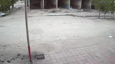Malatya’da deprem sonrası ağır hasarlı işyerlerinin bulunduğu sanayi sitesinde meydana