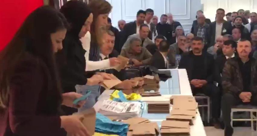 Erzurum Esnaf ve Sanatkârlar Odaları Birliği’nin Genel Kurulu'nda 283 delegenin