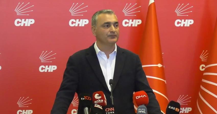 Eski CHP İstanbul Milletvekili Müslim Sarı, CHP Genel Merkezi'nde yaptığı