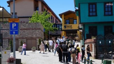 Yerli ve yabancı turistlerin yoğun ilgi gösterdiği Eskişehir'de, Büyükşehir Belediyesi'ne