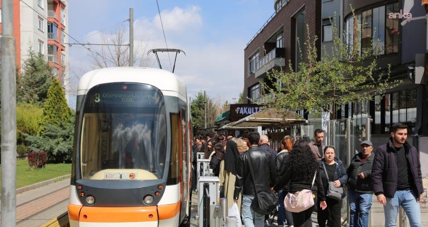 Eskişehir Büyükşehir Belediyesi’nin gençlere yönelik ulaşım projelerinden biri olan "Bas