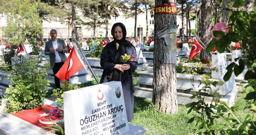 Eskişehir Büyükşehir Belediye Başkanı Ayşe Ünlüce, Eskişehir Hava Şehitliği ve