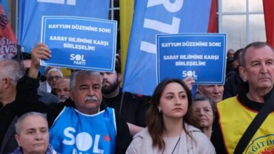 Eskişehir Emek ve Demokrasi Platformu’nun çağrısıyla Eskişehir Büyükşehir Belediyesi önünde