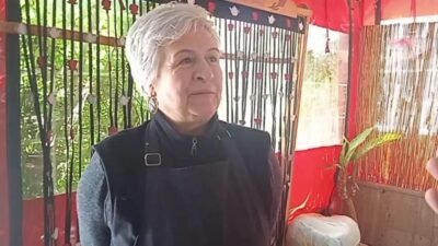 İYİ Parti Osmaniye İl Teşkilatı üyeleri, Rahime Hatun Meydanı'nda esnaf