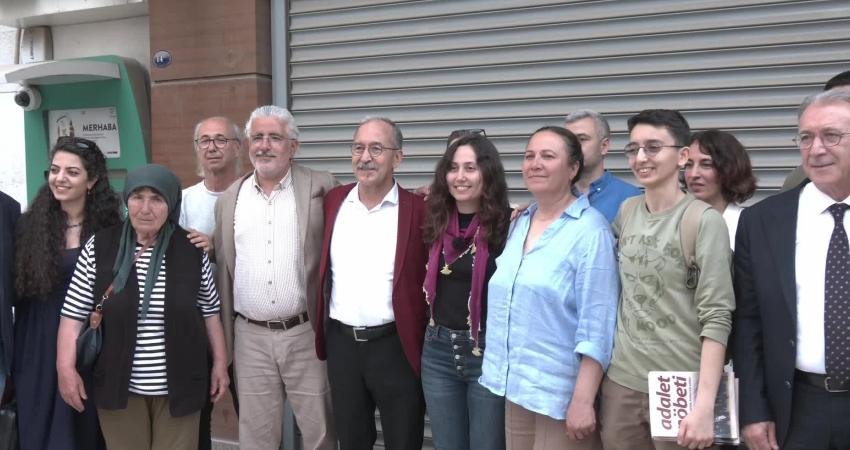 42 gün tutuklu kaldıktan sonra tahliye edilen Esra Işık için