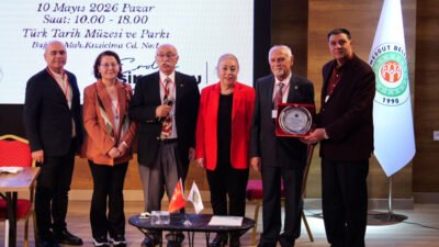 Etimesgut Belediyesi tarafından düzenlenen “Cumhuriyetin İkinci Yüzyılında Alevilik” başlıklı çalıştay,
