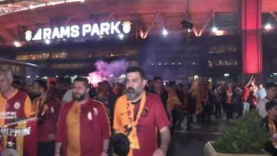 Galatasaray'ın 26. kez şampiyonluğunu ilan etmesinin ardından Seyrantepe'de stad çevresi,