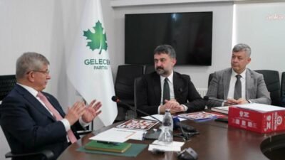 Gelecek Partisi Genel Başkanı Ahmet Davutoğlu, Ankara Kent Konseyi Başkanı