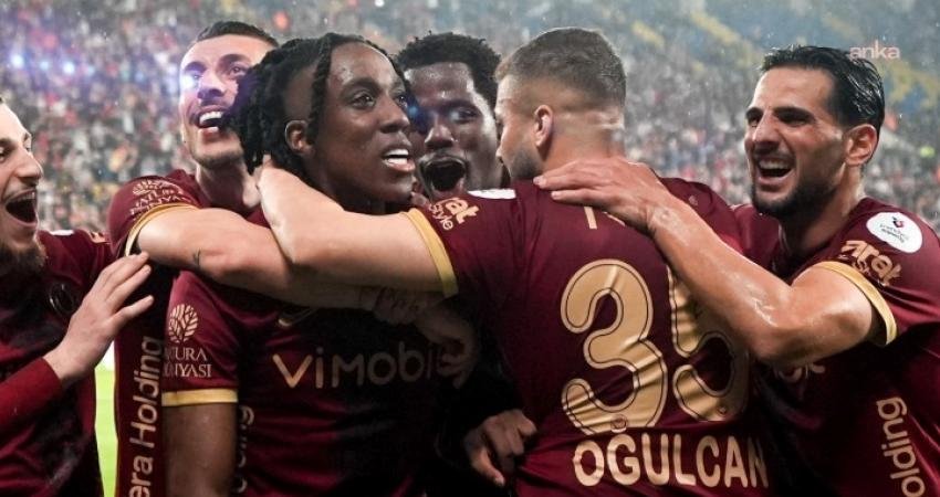 Gençlerbirliği, sahasında Kasımpaşa’yı 3-2 mağlup etti. 