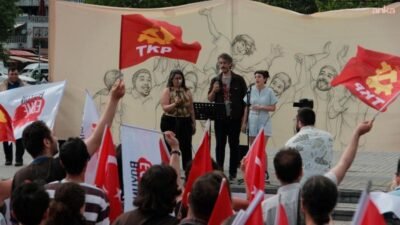 Gezi’nin yıl dönümünde TKP Beşiktaş’ta açıklama yaptı: “Sahte hesaplaşmalardan kurtulmalıyız” Gezi Direnişi’nin 13. yıl dönümünde Türkiye Komünist Partisi (TKP) bir