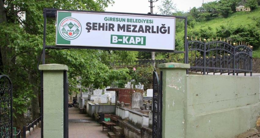 Giresun’da mezarlıklar bayram ziyaretlerine hazırlanıyor Giresun Belediyesi Mezarlıklar Müdürlüğü ekipleri, Kurban Bayramı öncesinde vatandaşların mezarlık