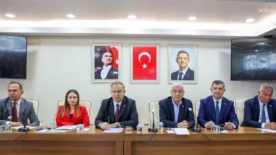 Cumhuriyet Halk Partisi (CHP) Genel Başkan Yardımcısı Gökan Zeybek, Antalya’daki