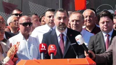 CHP Genel Başkan Yardımcısı Gökan Zeybek, AK Parti’nin diğer partilerden