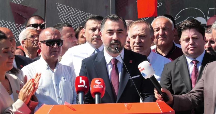 CHP Genel Başkan Yardımcısı Gökan Zeybek, AK Parti’nin diğer partilerden