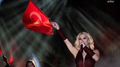 Gölbaşı Atatürk Sahil Parkı’nda düzenlenen 19 Mayıs Atatürk’ü Anma, Gençlik