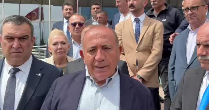 Eski CHP Genel Sekreteri Gürsel Tekin, konutunda Kemal Kılıçdaroğlu'nu ve