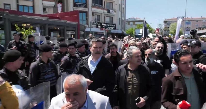 Esenyurt’ta öldürülen gazeteci Hakan Tosun’un davasının ilk duruşması öncesi Bakırköy Adliyesi