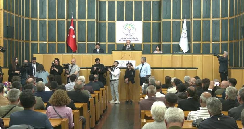 DEM Parti Eş Genel Başkanı Tülay Hatimoğulları, sürecin bir müddettir