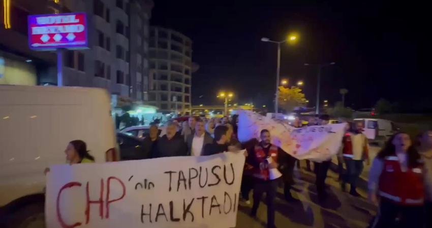 CHP'nin 38. Olağan Genel Kurulu'nun iptalinin ardından partinin Hopa, Kemalpaşa