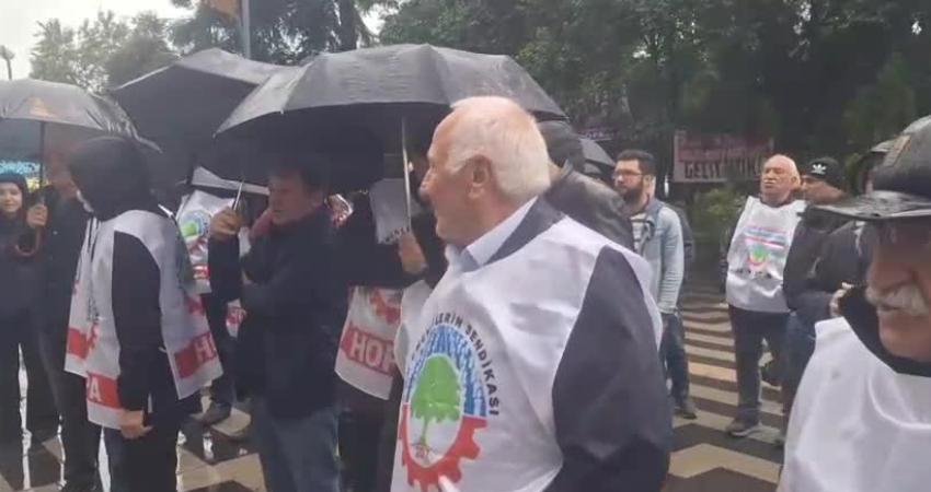 Tüm Emekliler Sendikası Hopa Şubesi, Kurban Bayramı öncesinde Hopa’da yaptığı