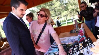 Çankaya Belediye Başkanı Hüseyin Can Güner, Anneler Günü kapsamında İsmet