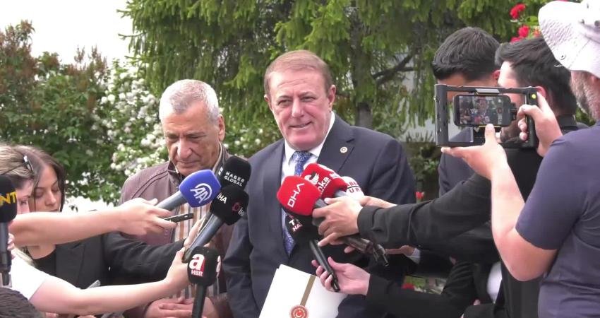 Kemal Kılıçdaroğlu'nun belirlediği Bayramlaşma Heyetinde yer alan Hüseyin Yıldız, "Bütün